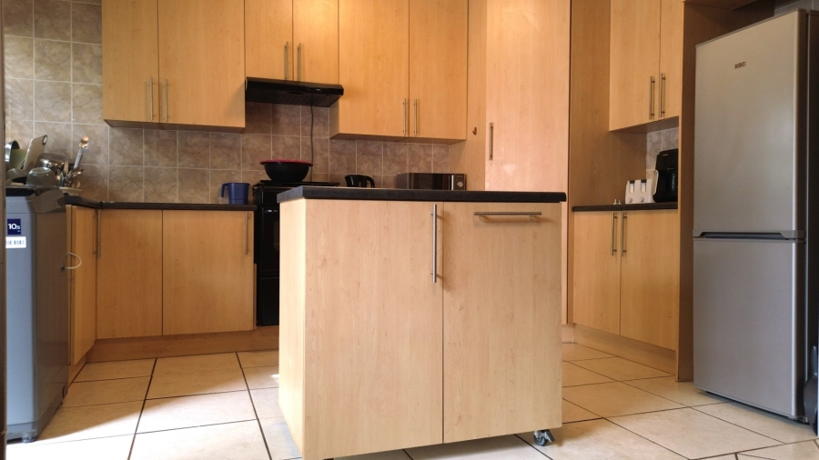 2 Bedroom Property for Sale in Kabega Park Eastern Cape